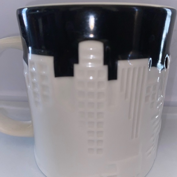 Starbucks | 2012‎ Los Angeles Skyline Large Coffee Mug Collectors Series 3D EUC - Picture 3 of 6